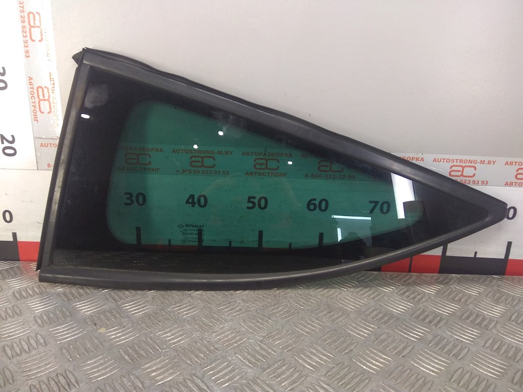 Стекло кузовное глухое левое RENAULT Megane III 2009-2016