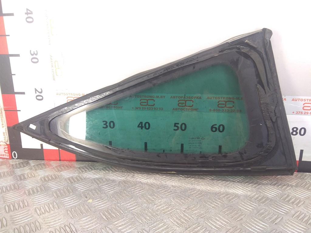 Стекло кузовное глухое левое RENAULT Megane III 2009-2016