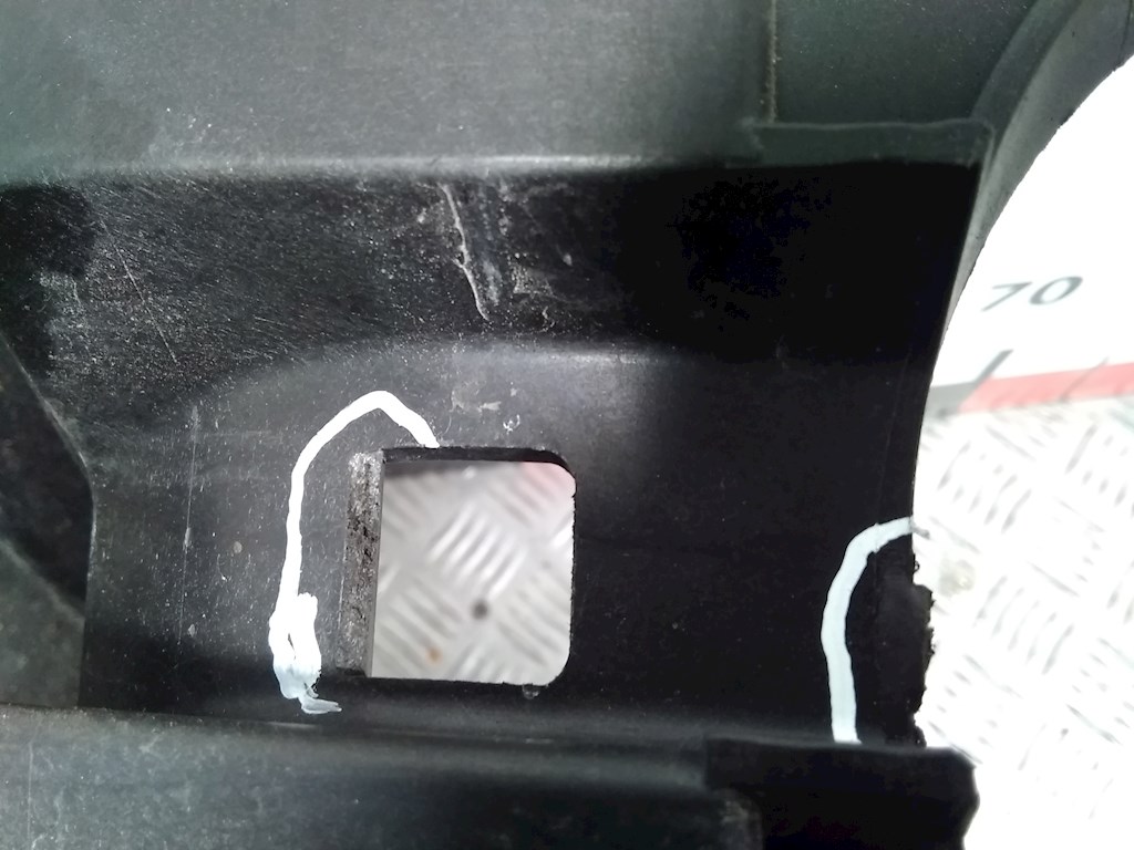 Кронштейн переднего бампера правый BMW X5 E70 2007-2013