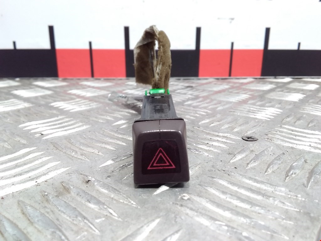 Кнопка аварийной сигнализации (аварийки) VOLVO V50 I 2004-2012