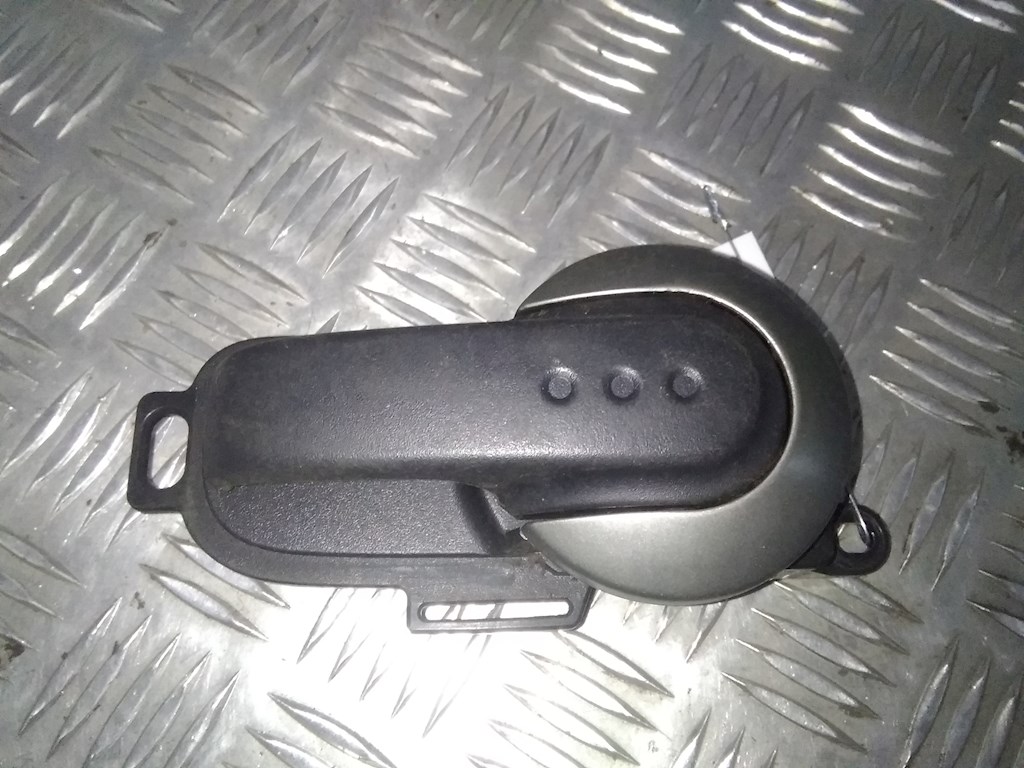 Ручка дверная передняя внутренняя правая NISSAN Note E11 2005-2014