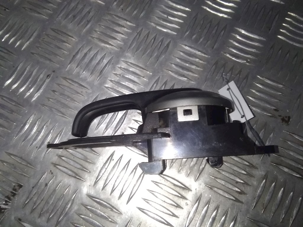 Ручка дверная передняя внутренняя правая NISSAN Note E11 2005-2014