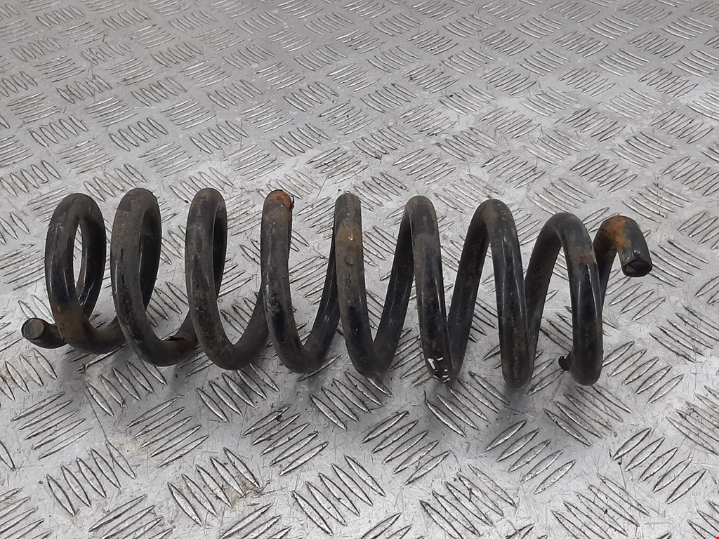 Пружина подвески задняя BMW 1-Series (E81/E82/E87/E88) (2004-2014)