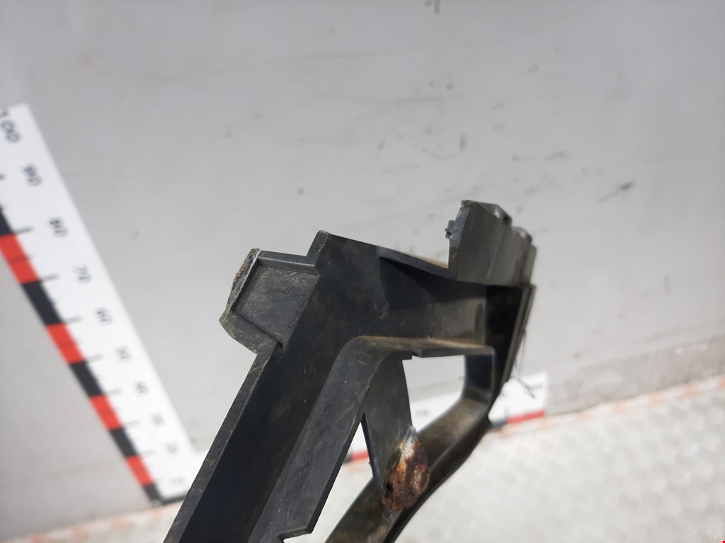 Кронштейн заднего бампера левый правый BMW 7er 7 серия E65/E66 2001-2008