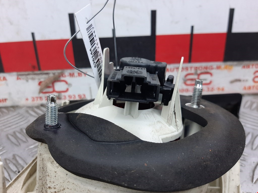 Фонарь задний внутренний правый VOLKSWAGEN Jetta V 2005-2011