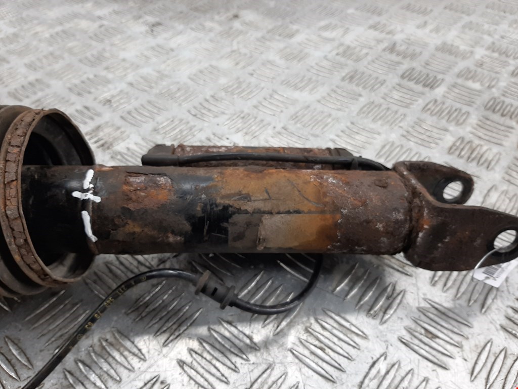 Амортизатор передний правый MERCEDES-BENZ E-Class W211, S211 2002-2009