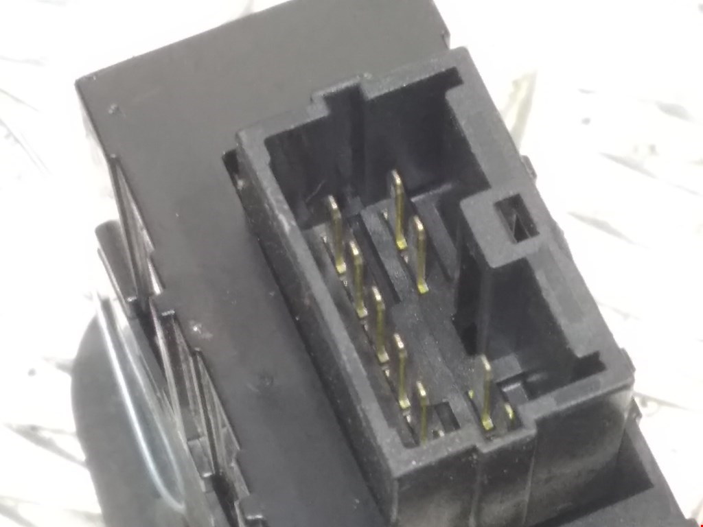 Кнопка стеклоподъемника MITSUBISHI Galant VII 1992-1998