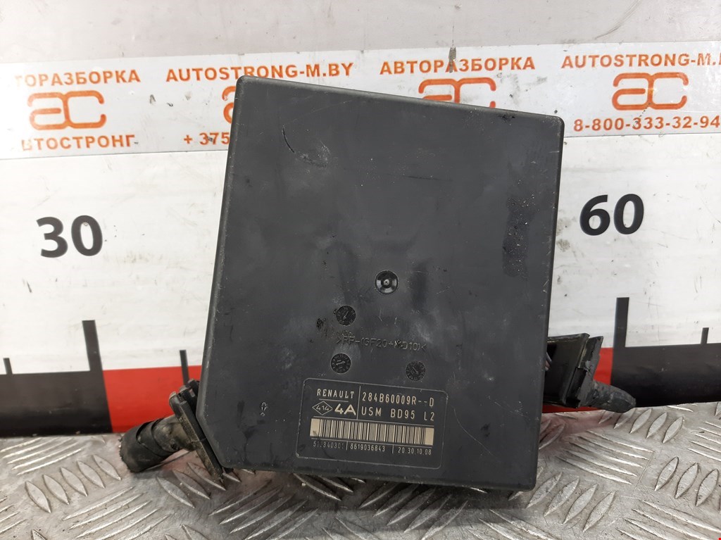 Датчик уровня в бачок омывателя RENAULT Megane III 2009-2016