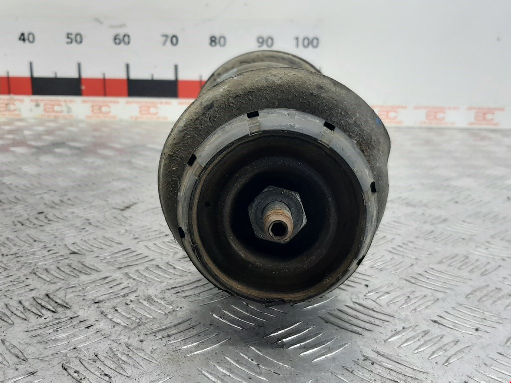 Амортизатор передний левый RENAULT Sandero 2009-2014