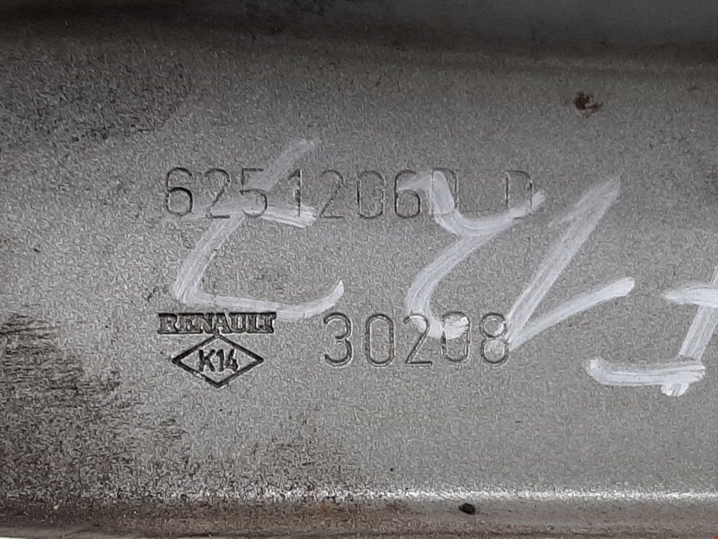 Кронштейн фары правый RENAULT Megane III 2009-2016