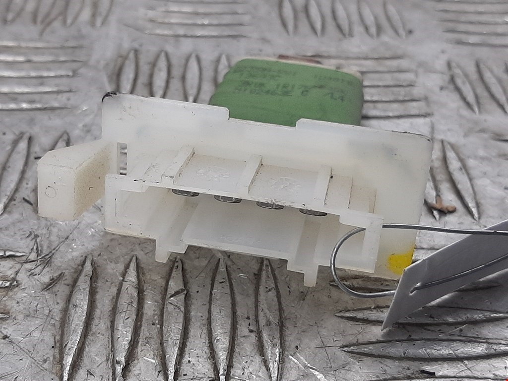 Резистор отопителя (сопротивление печки) DACIA Sandero 2008-2012