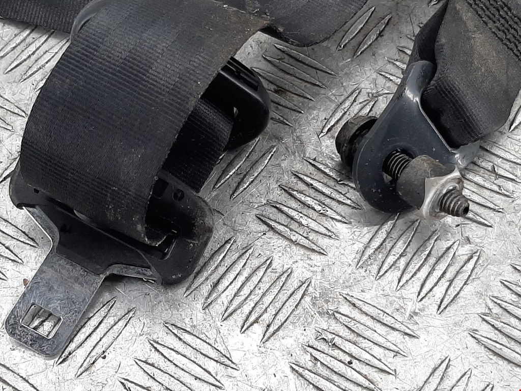 Ремень безопасности передний правый DACIA Sandero 2008-2012