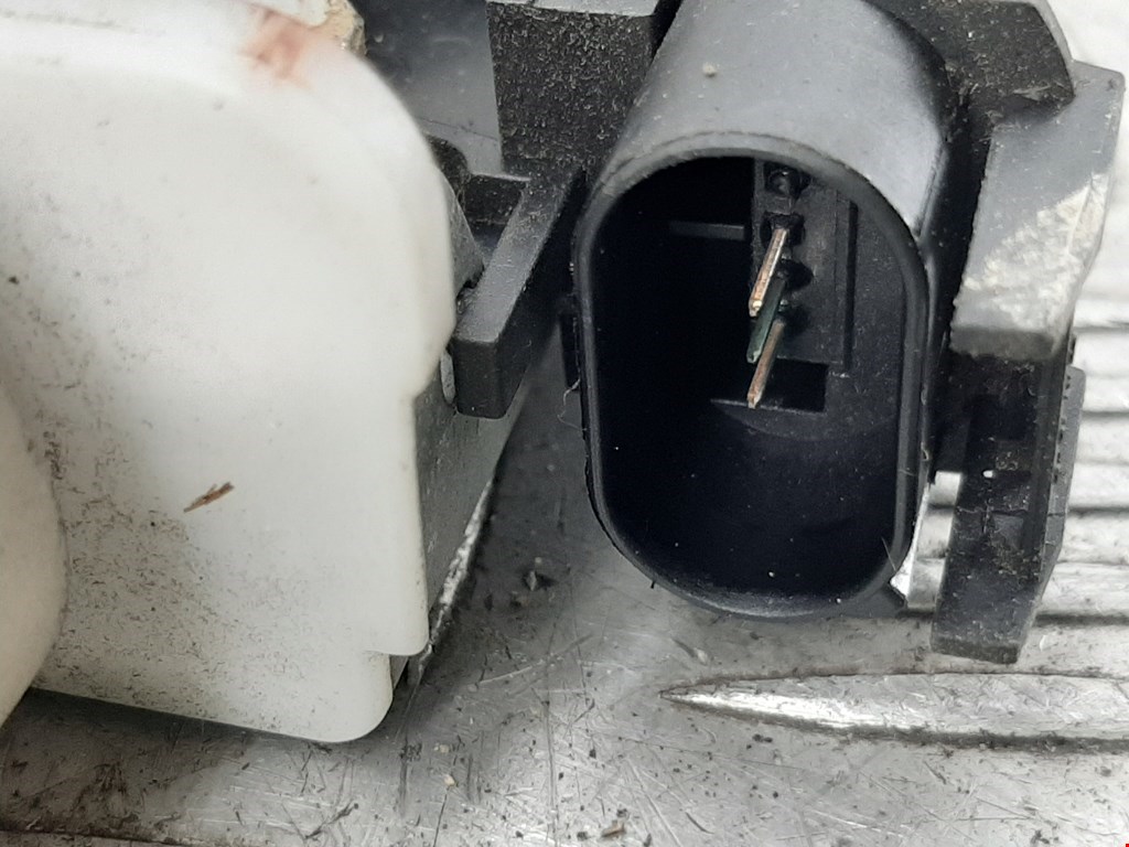 Замок двери передней правой AUDI A3 8L 1996-2003