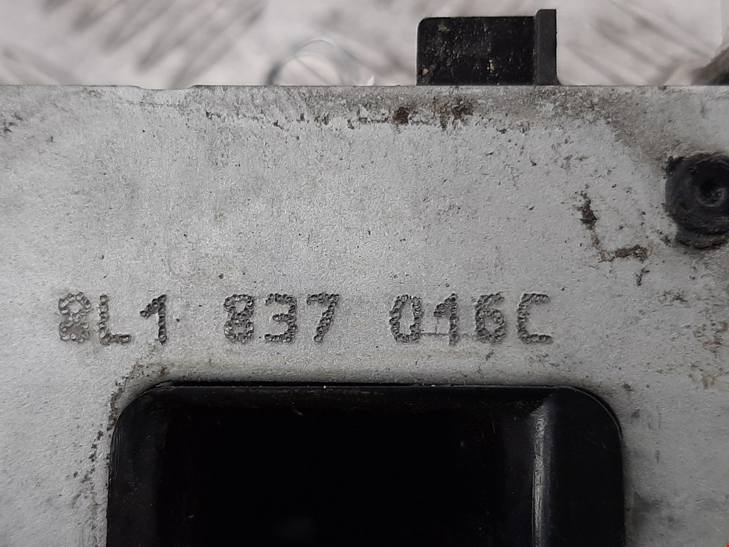 Замок двери передней правой AUDI A3 8L 1996-2003