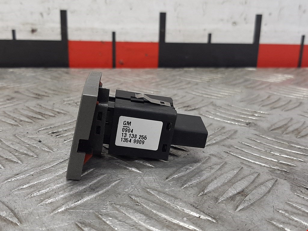 Кнопка аварийной сигнализации (аварийки) OPEL Signum 2003-2008