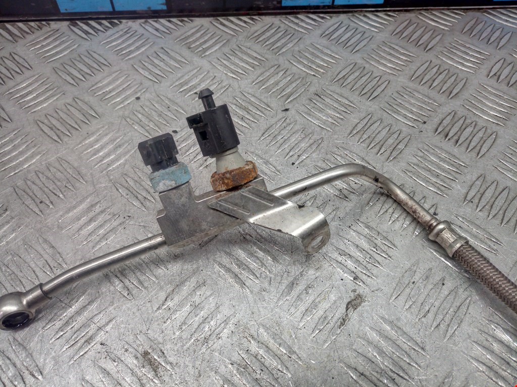 Трубка ТНВД AUDI A8 D3 2003-2010