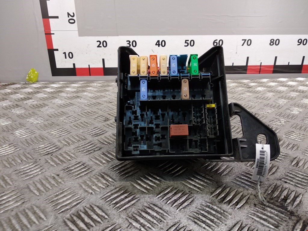 Датчик уровня в бачок омывателя RENAULT Laguna 2007-2015