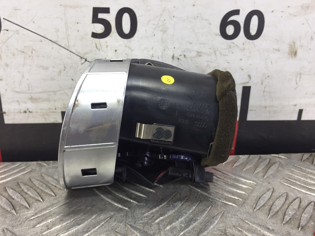 Дефлектор воздушный AUDI A4 B6 2001-2005