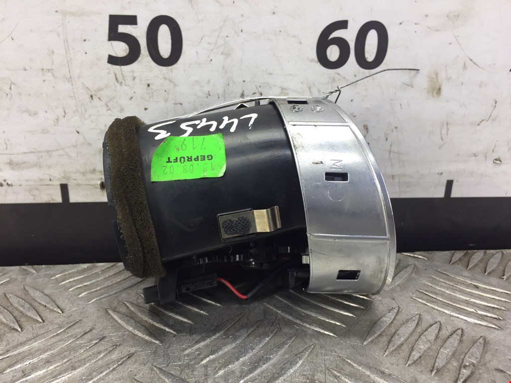 Дефлектор воздушный AUDI A4 B6 2001-2005