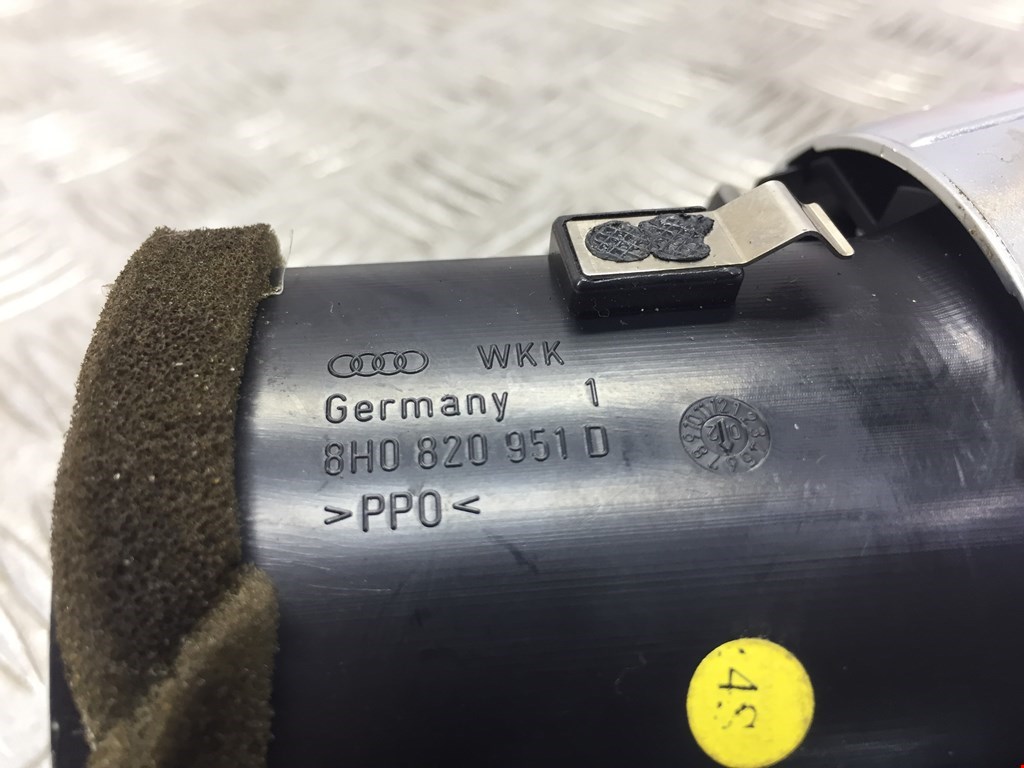 Дефлектор воздушный AUDI A4 B6 2001-2005