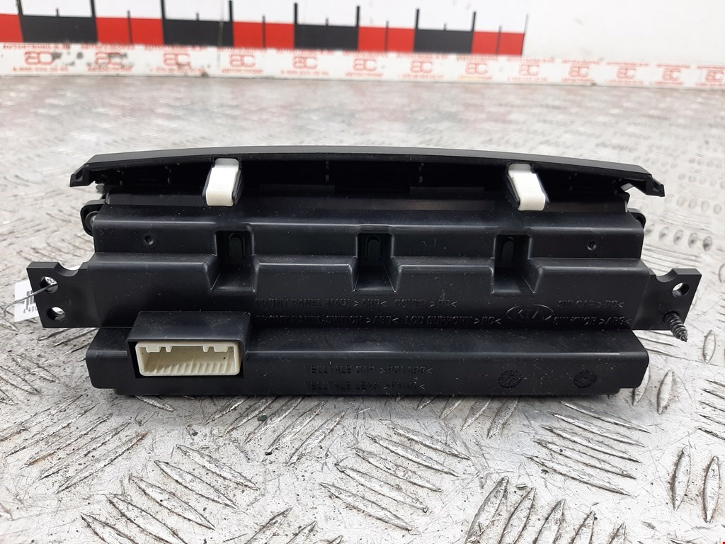 Дисплей информационный (компьютера) KIA Venga 2010-2018