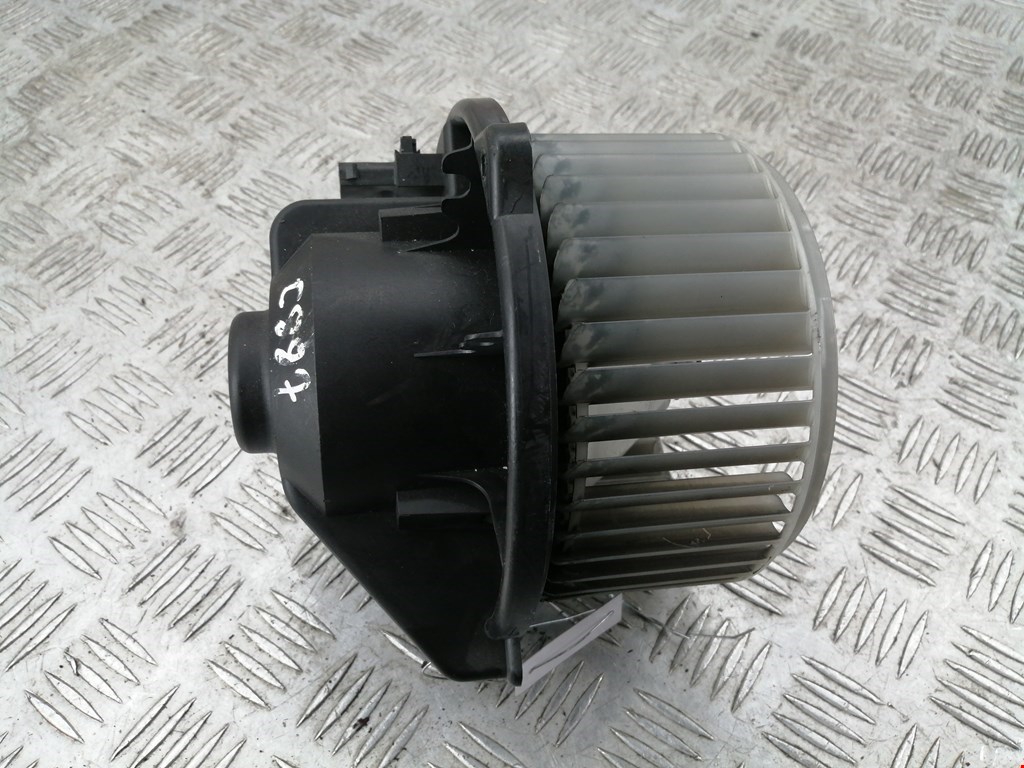 Моторчик (мотор) отопителя салона BMW Z4 E85/E86 2002-2009