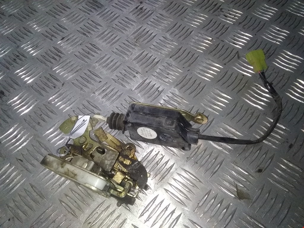 Замок двери задней правой KIA Sephia 1993-1998