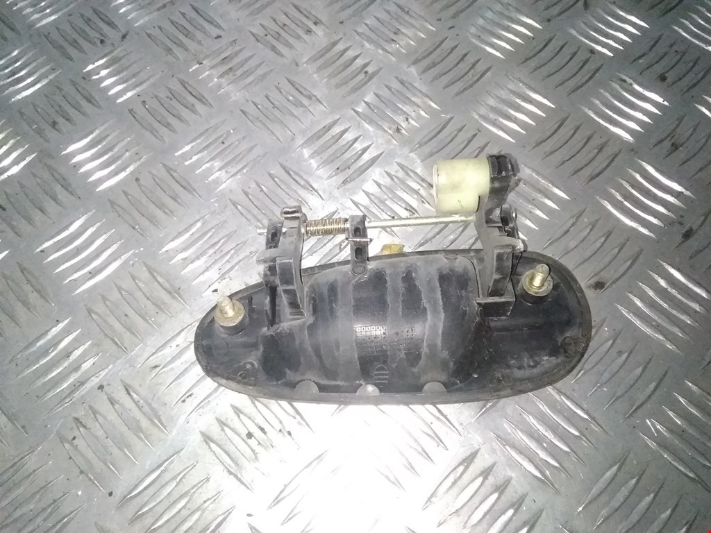 Ручка двери задней наружная правая KIA Sephia 1993-1998