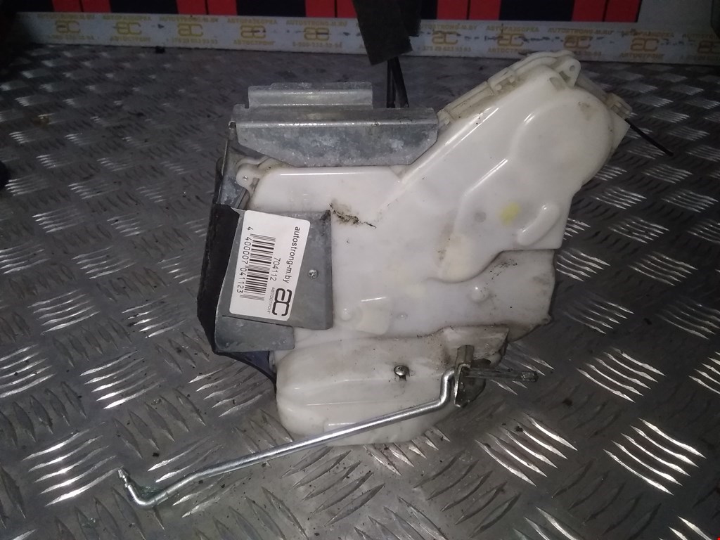 Замок двери задней правой HONDA Accord VIII 2008-2013