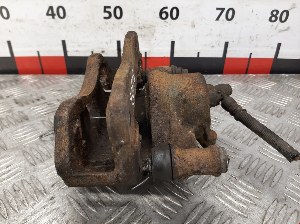 Суппорт передний правый FORD Probe 1992-1997