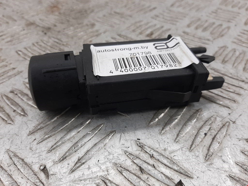 Кнопка подогрева (обогрева) заднего стекла Audi TT 8N (1998-2006)