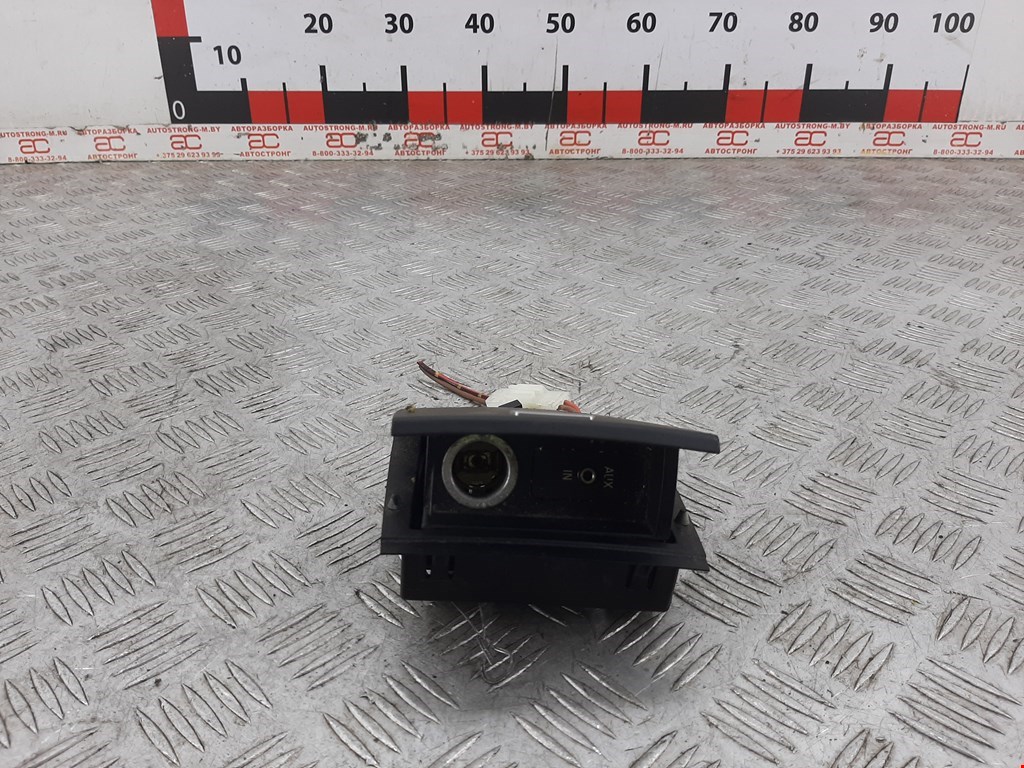 Гнездо (розетка) прикуривателя BMW X3 (E83) (2003-2010)