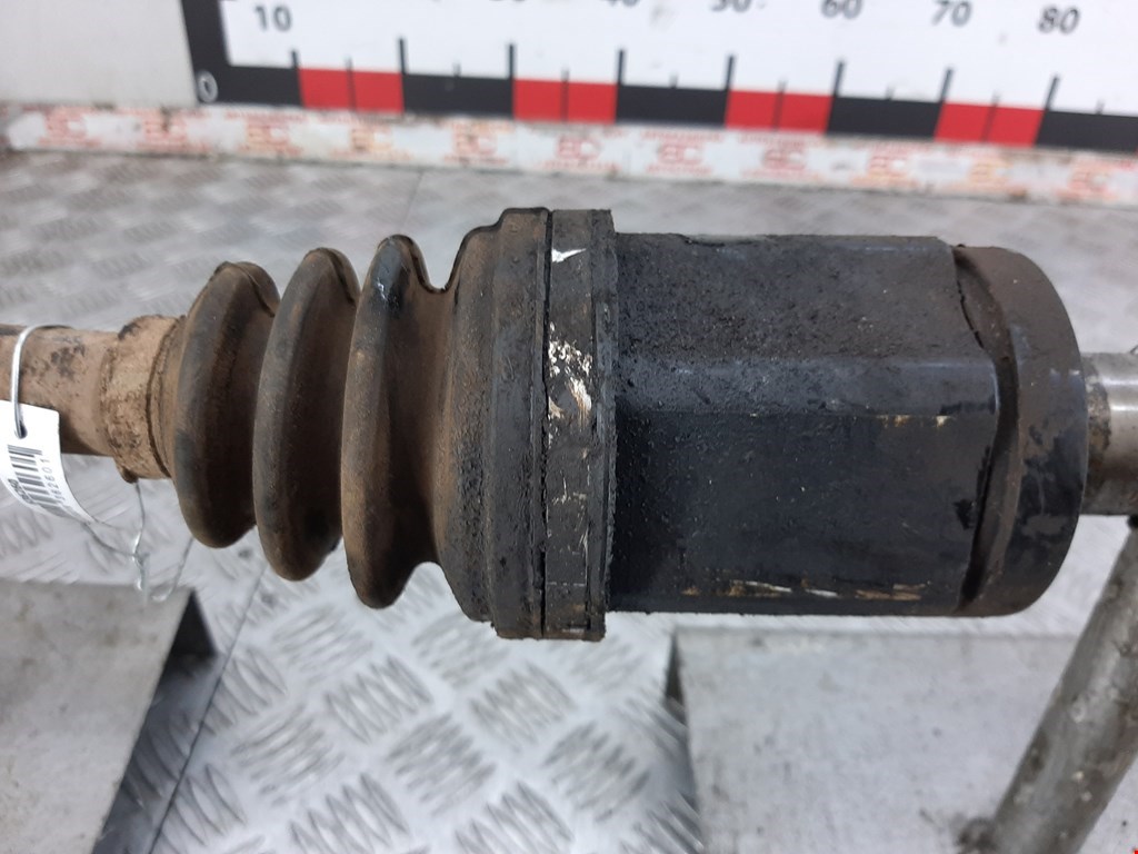 Полуось (привод, приводной вал) передняя правая BMW X3 E83 2003-2010