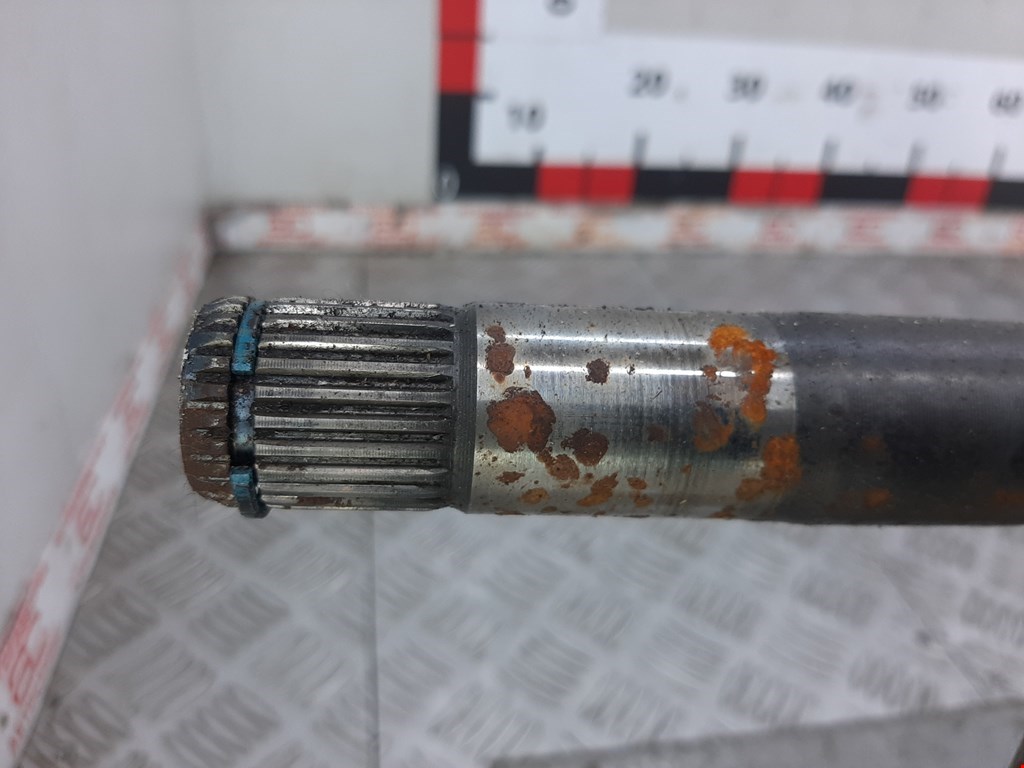 Полуось (привод, приводной вал) передняя правая CHRYSLER Voyager IV RG 2001-2007