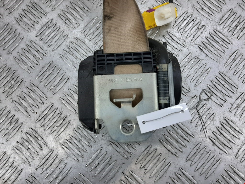 Ремень безопасности передний правый VOLKSWAGEN Jetta V 2005-2011