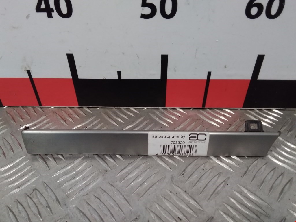 Накладка декоративная VOLKSWAGEN Touran 2003-2010