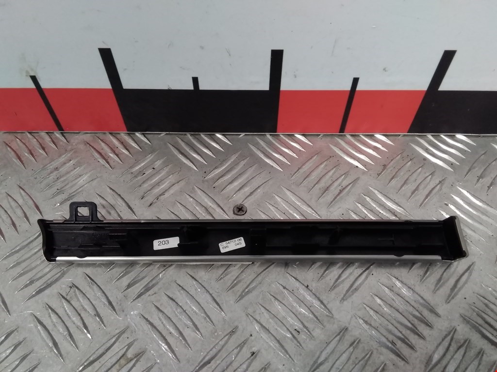 Накладка декоративная VOLKSWAGEN Touran 2003-2010