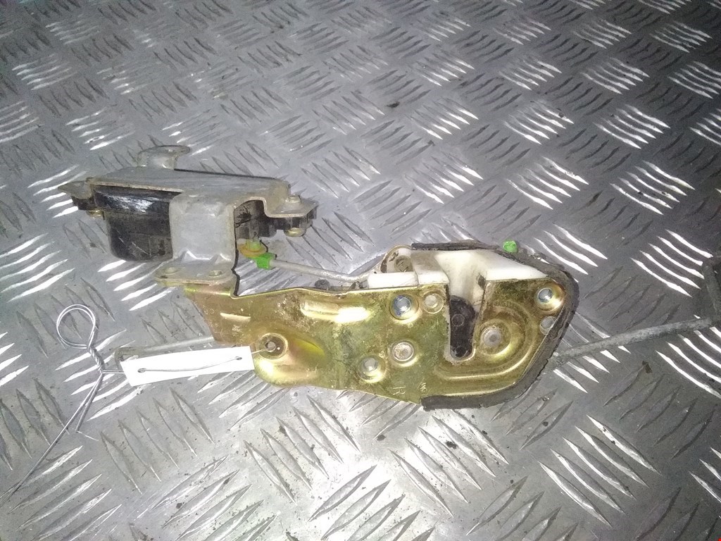 Замок двери передней правой MITSUBISHI Space Wagon N3,N4 1991-1998