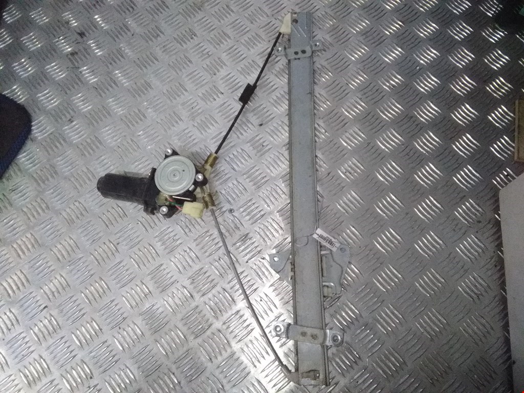 Стеклоподъемник передний правый MITSUBISHI Space Wagon N3,N4 1991-1998