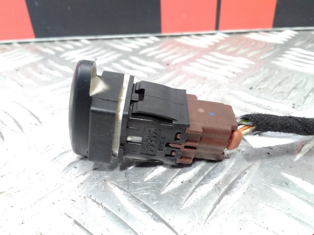 Кнопка центрального замка CITROEN C5 I 2001-2008