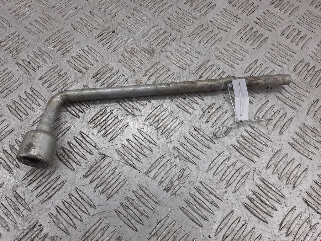 Ключ баллонный Kia Ceed 1 (ED) (2006-2012)