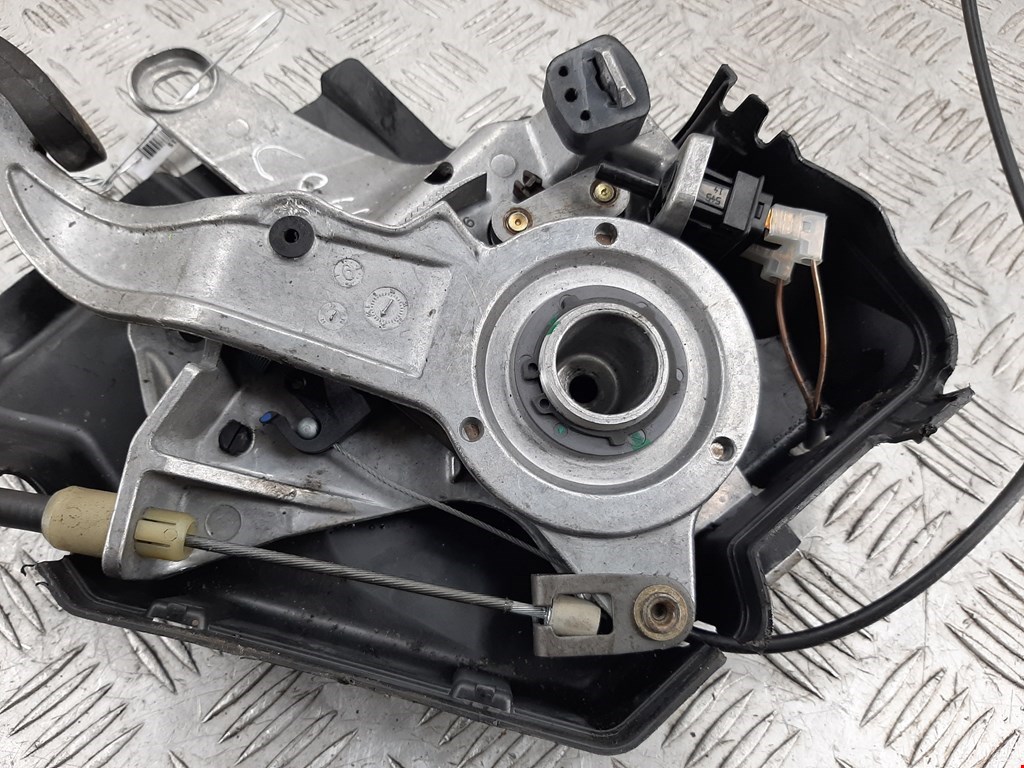 Рычаг стояночного тормоза (ручник) MERCEDES-BENZ CLS-Class C219 2004-2010