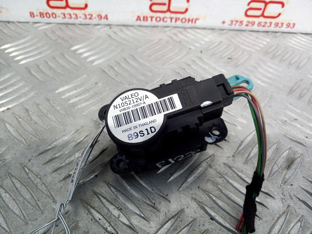 Сервопривод (электропривод моторчик привода) заслонки печки Renault Megane 3 (2008-2016)