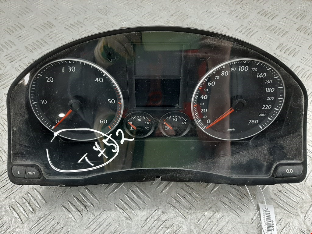 Панель приборов (щиток) VOLKSWAGEN Golf V Plus 2004-2009