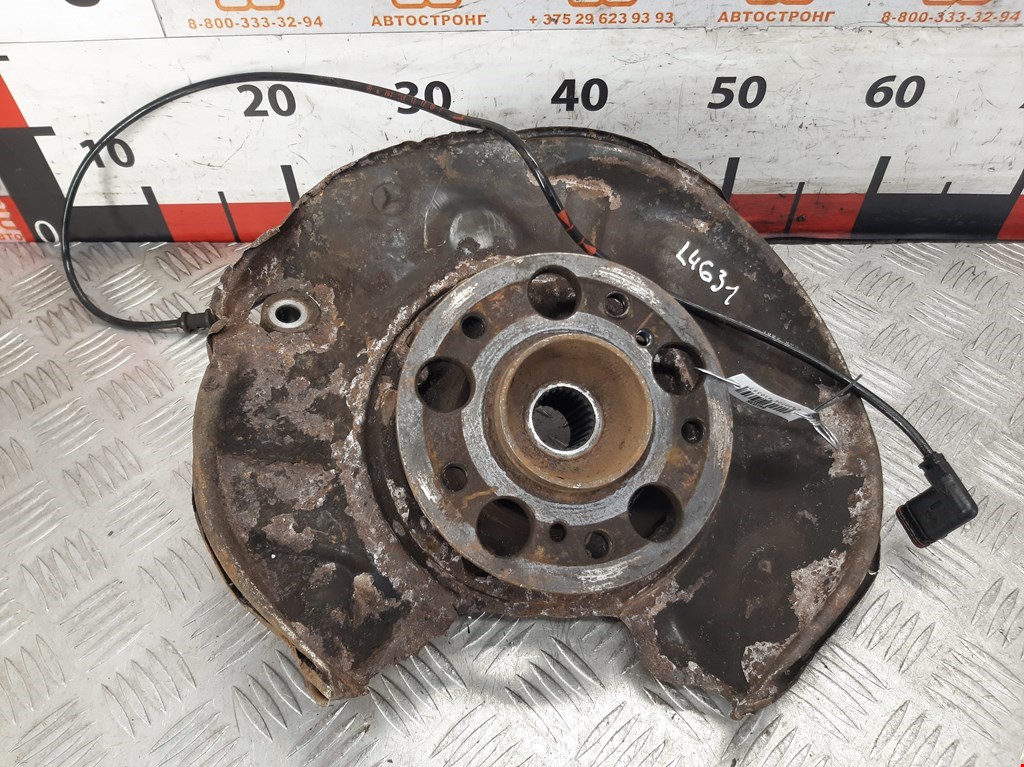 Ступица (кулак цапфа) задняя левая Mercedes CLK-Class (W209) (2002-2010)