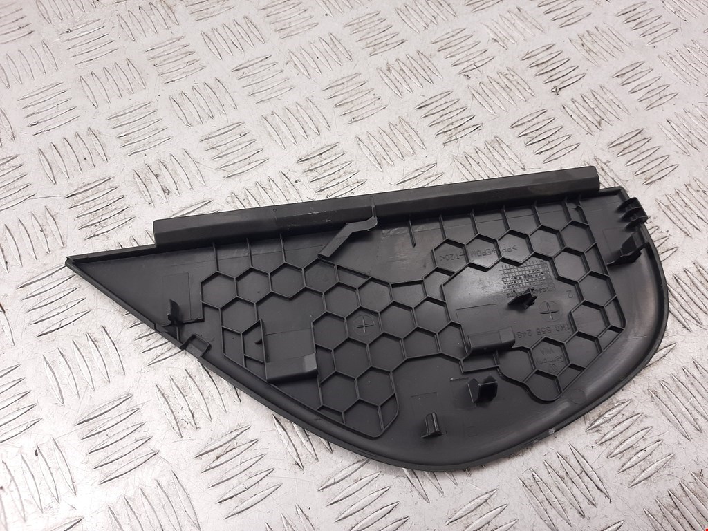 Накладка декоративная VOLKSWAGEN Golf V 2003-2009