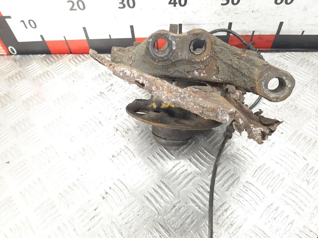 Ступица передняя левая MERCEDES-BENZ CLK-Class W209 2002-2009