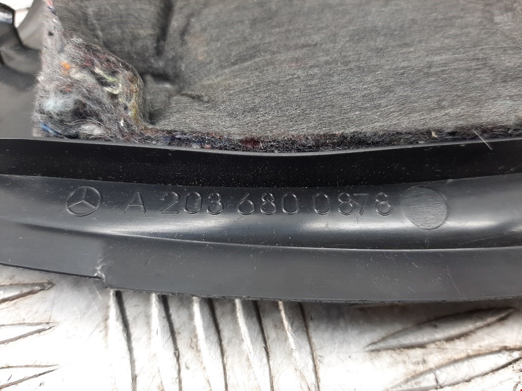 Накладка декоративная MERCEDES-BENZ C-Class C-klasse W203 2000-2007