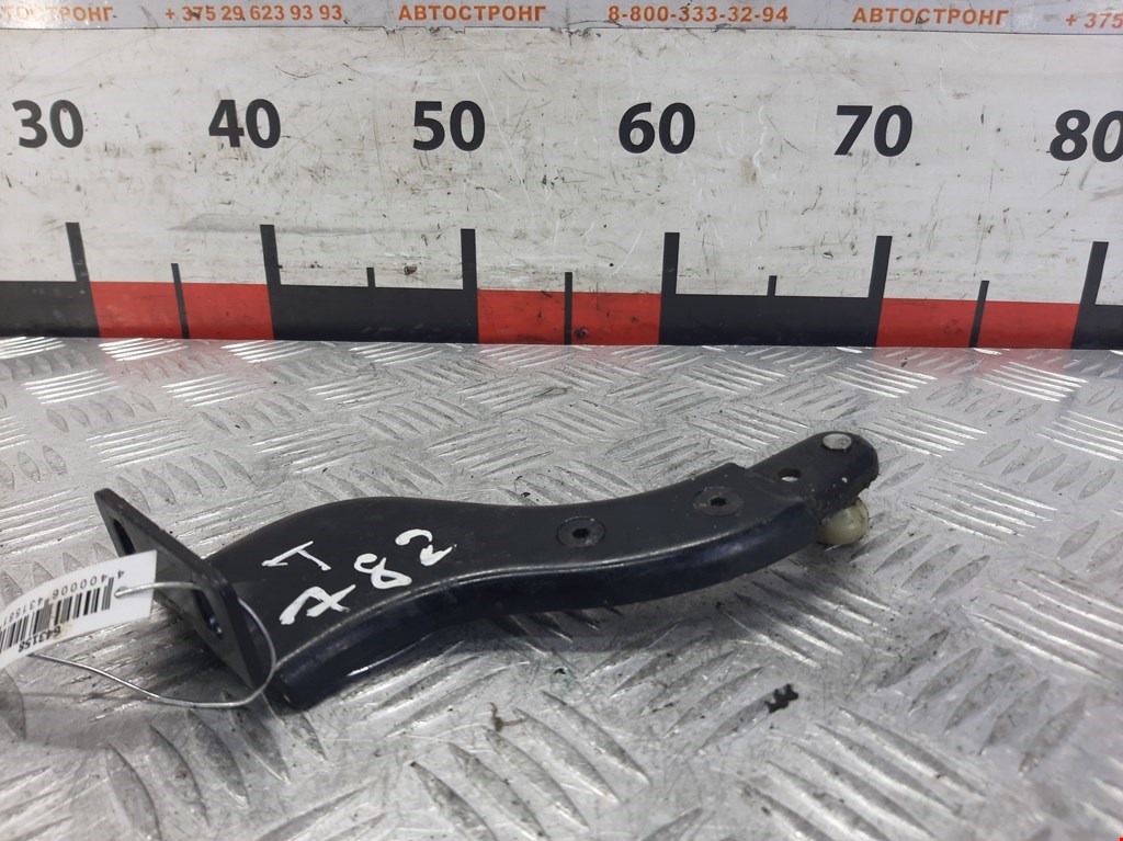 Ролик двери сдвижной (левый/правый средний верхний/нижний) VOLKSWAGEN Caddy III 2004-2015