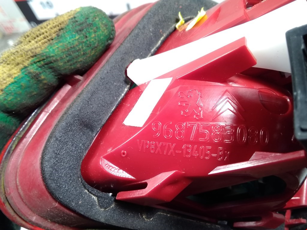 Фонарь задний внутренний левый CITROEN C5 II 2007-2017